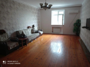 Satılır 7 otaqlı 200 m2 həyət evi Bakıxanov