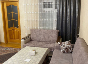 Satılır 4 otaqlı 95 m2 köhnə tikili Gənclik m.