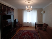 Satılır 3 otaqlı 68 m2 köhnə tikili 8 km