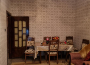 Satılır 3 otaqlı 70 m2 köhnə tikili Y.Günəşli