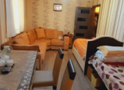 Satılır 1 otaqlı 45 m2 köhnə tikili Ayna Sultanova heykəli