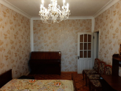 Satılır 5 otaqlı 120 m2 köhnə tikili Y.Günəşli