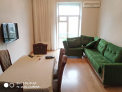 İcarəyə verilir 3 otaqlı 80 m2 köhnə tikili Yasamal r.