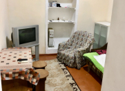 İcarəyə verilir 2 otaqlı 30 m2 köhnə tikili 28 May m.