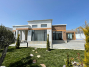 Satılır 5 otaqlı 220 m2 bağ evi Mərdəkan