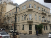 İcarəyə verilir 2 otaqlı 50 m2 köhnə tikili Sahil m.