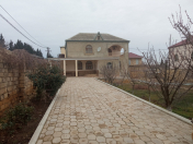 Satılır 4 otaqlı 10 m2 həyət evi Saray