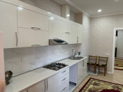 İcarəyə verilir 3 otaqlı 130 m2 yeni tikili 2 mkr