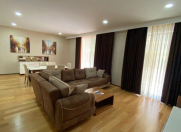 İcarəyə verilir 3 otaqlı 170 m2 yeni tikili 28 May m.