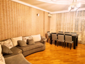 İcarəyə verilir 3 otaqlı 130 m2 yeni tikili Nəsimi r.