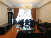 Satılır 4 otaqlı 188 m2 yeni tikili Nəriman Nərimanov m.