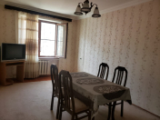 İcarəyə verilir 3 otaqlı 70 m2 köhnə tikili Həzi Aslanov m.