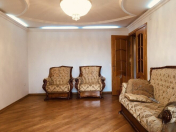 Satılır 4 otaqlı 100 m2 köhnə tikili İzmir parkı