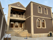 Satılır 6 otaqlı 320 m2 həyət evi Y.Ramana