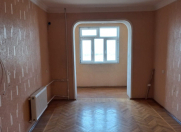 İcarəyə verilir 3 otaqlı 80 m2 köhnə tikili Əhmədli m.