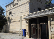 Satılır 5 otaqlı 200 m2 həyət evi Pullman Hotel