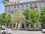 İcarəyə verilir 4 otaqlı 80 m2 köhnə tikili Nəriman Nərimanov m.