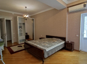 İcarəyə verilir 2 otaqlı 95 m2 yeni tikili Şah İsmayıl Xətai m.