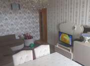 Satılır 3 otaqlı 80 m2 köhnə tikili Xalqlar Dostluğu m.