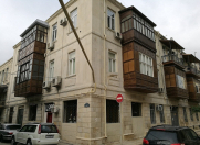 İcarəyə verilir 5 otaqlı 200 m2 ofis Sahil m.