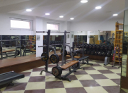 Satılır 3 otaqlı 200 m2 obyekt Həzi Aslanov m.