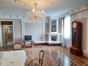 İcarəyə verilir 2 otaqlı 80 m2 köhnə tikili Elmlər Akademiyası m.