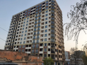 Satılır 1 otaqlı 57 m2 yeni tikili 28 May m.