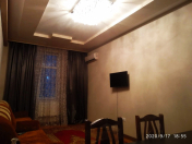 İcarəyə verilir 3 otaqlı 110 m2 yeni tikili 8 Noyabr m.