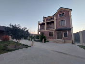 Satılır 6 otaqlı 546 m2 bağ evi Buzovna