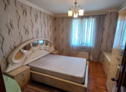 İcarəyə verilir 2 otaqlı 75 m2 köhnə tikili Qara Qarayev m.