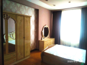 İcarəyə verilir 3 otaqlı 110 m2 yeni tikili 8 Noyabr m.