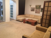 İcarəyə verilir 4 otaqlı 140 m2 köhnə tikili Sahil m.