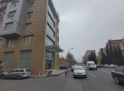 İcarəyə verilir 10 otaqlı 2000 m2 ofis Nərimanov r.