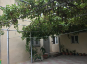 Satılır 6 otaqlı 400 m2 həyət evi Nizami r.