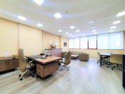 Satılır 5 otaqlı 194 m2 ofis Səməd Vurğun parkı