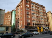 Satılır 4 otaqlı 200 m2 yeni tikili Gənclik m.