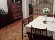 İcarəyə verilir 3 otaqlı 70 m2 köhnə tikili Yasamal r.