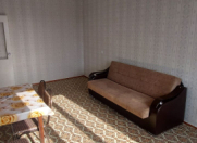 İcarəyə verilir 3 otaqlı 60 m2 köhnə tikili Y.Günəşli