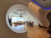 İcarəyə verilir 3 otaqlı 200 m2 yeni tikili Elmlər Akademiyası m.