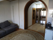 İcarəyə verilir 3 otaqlı 100 m2 köhnə tikili Gənclik m.