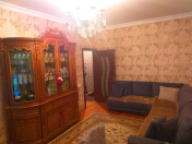 Satılır 4 otaqlı 110 m2 köhnə tikili Əhmədli m.