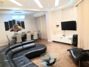 İcarəyə verilir 3 otaqlı 150 m2 yeni tikili Ağ şəhər