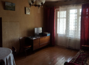 İcarəyə verilir 3 otaqlı 75 m2 köhnə tikili İnşaatçılar m.