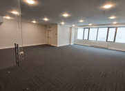 İcarəyə verilir 10 otaqlı 922 m2 ofis Şah İsmayıl Xətai m.