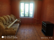 İcarəyə verilir 3 otaqlı 80 m2 köhnə tikili Xətai r.