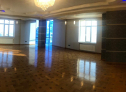 Satılır 4 otaqlı 220 m2 yeni tikili Azərbaycan Dillər Universiteti