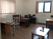 İcarəyə verilir 2 otaqlı 40 m2 ofis İnşaatçılar m.