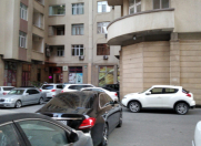 Satılır 4 otaqlı 200 m2 yeni tikili Gənclik m.