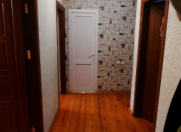 Satılır 4 otaqlı 90 m2 köhnə tikili Həzi Aslanov m.