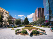 Satılır 4 otaqlı 130 m2 obyekt Şah İsmayıl Xətai m.